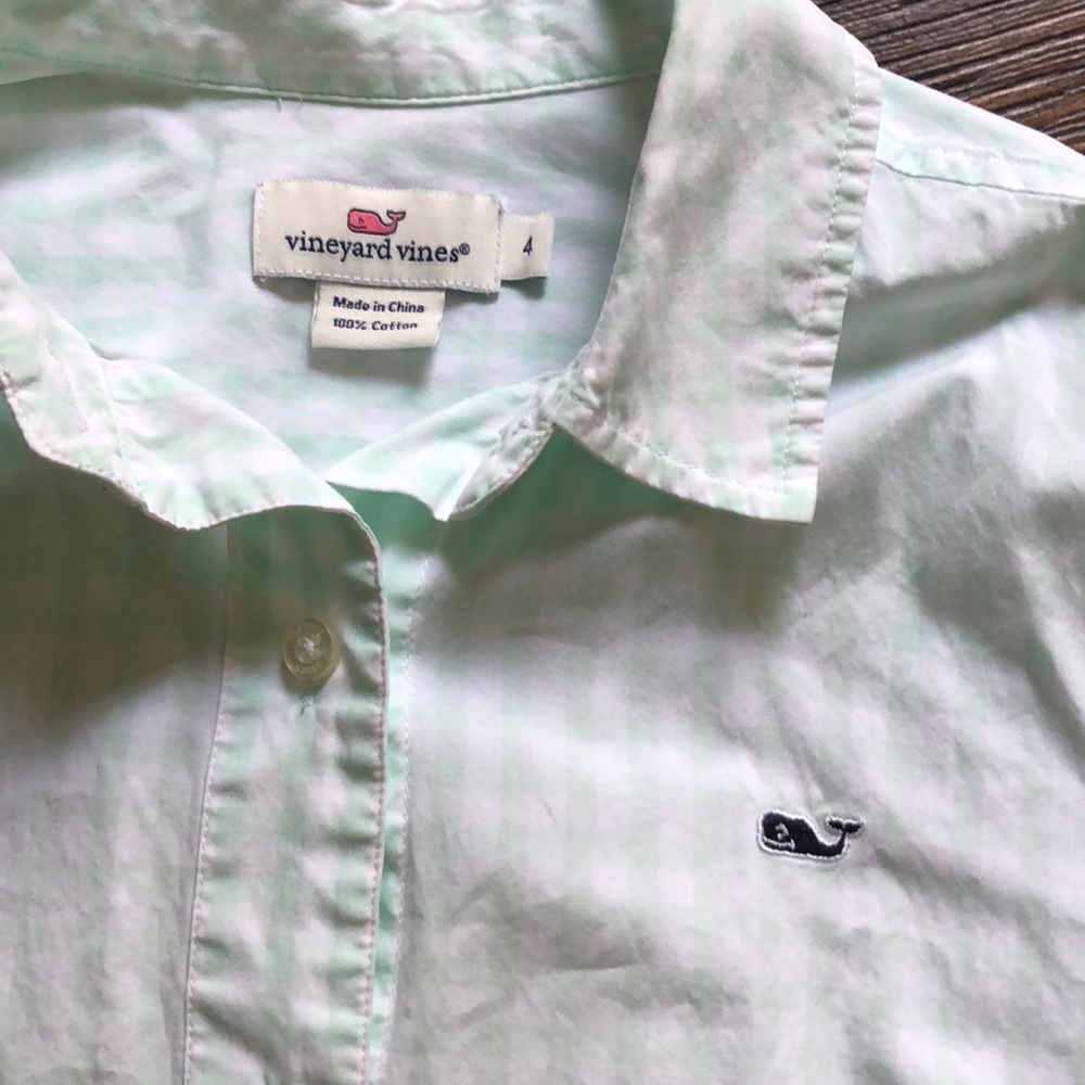 🚫SOLD🚫Vineyard Vines classic button down shirt